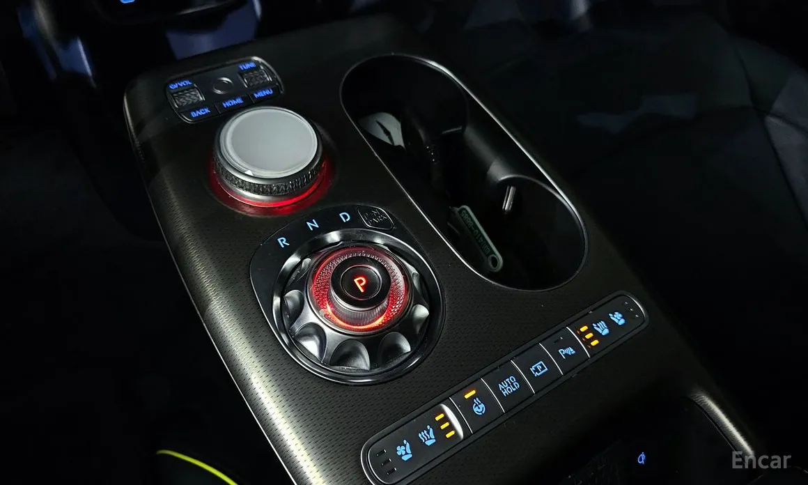 Фото 9 - Genesis GV60