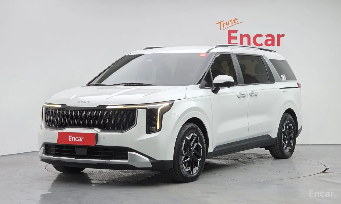 Фото 1 - Kia Carnival