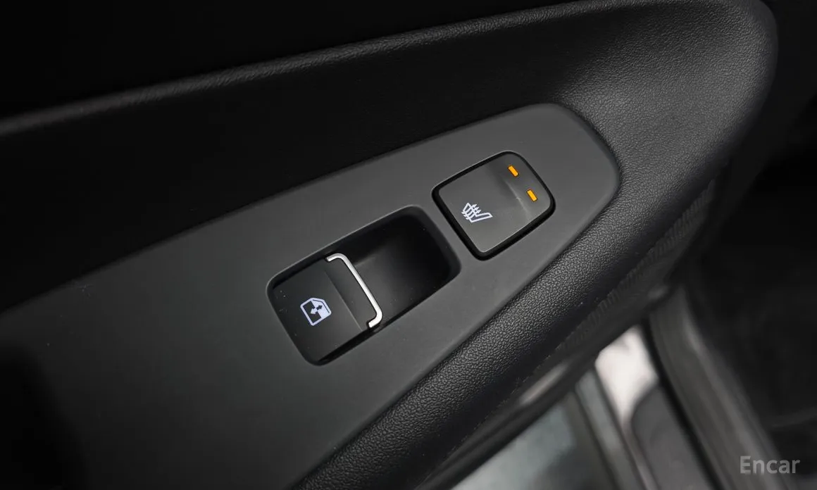 Фото 18 - Hyundai Santa Fe