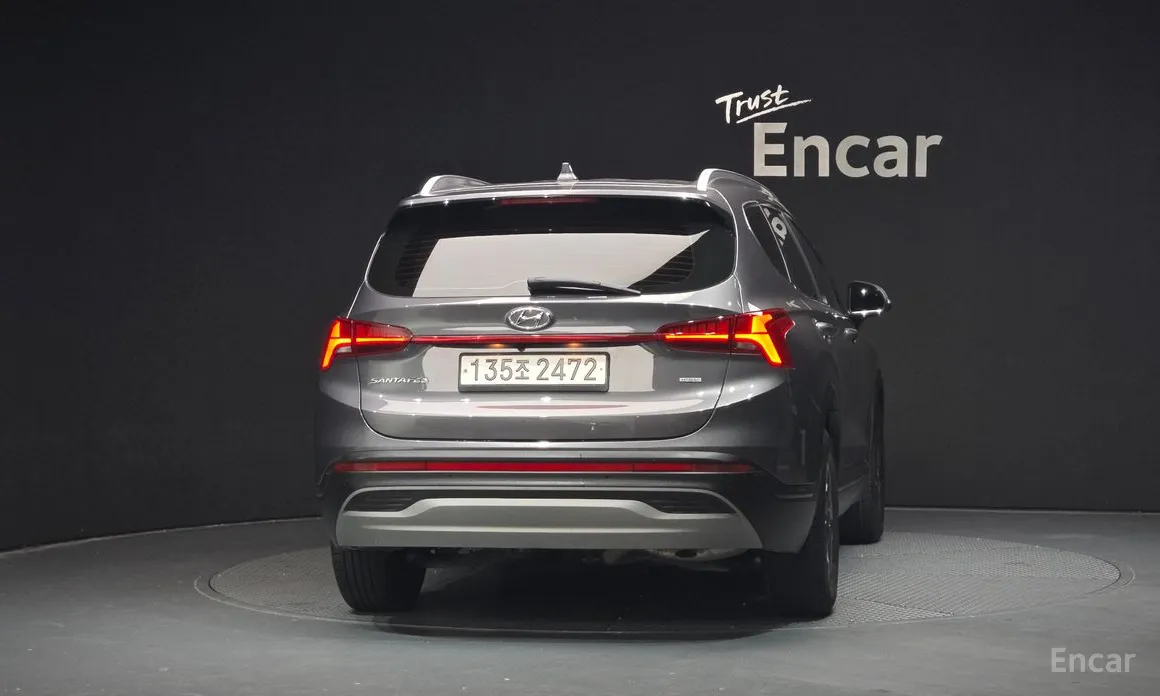 Фото 4 - Hyundai Santa Fe