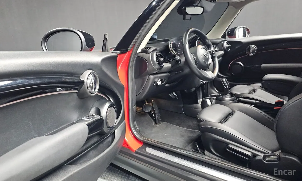 Фото 10 - Mini Cooper