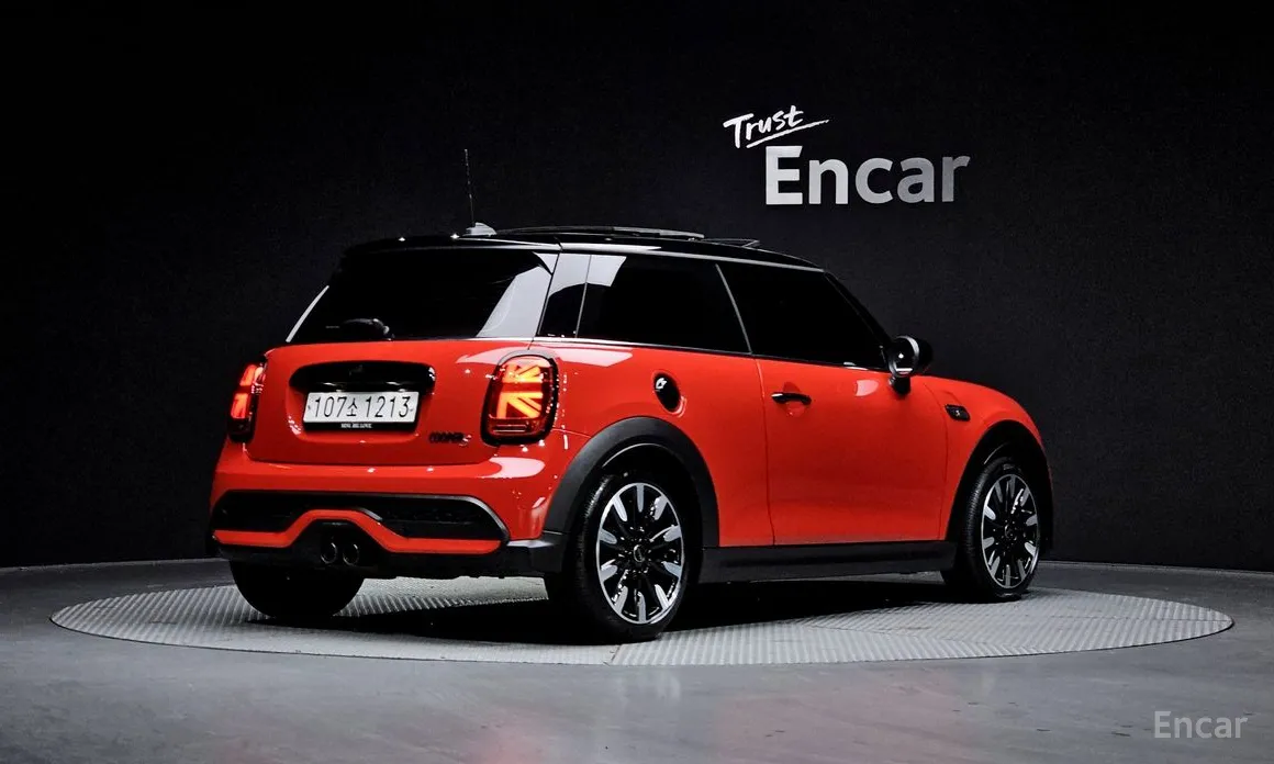 Фото 2 - Mini Cooper