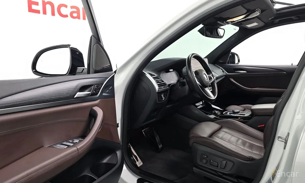 Фото 11 - BMW iX3