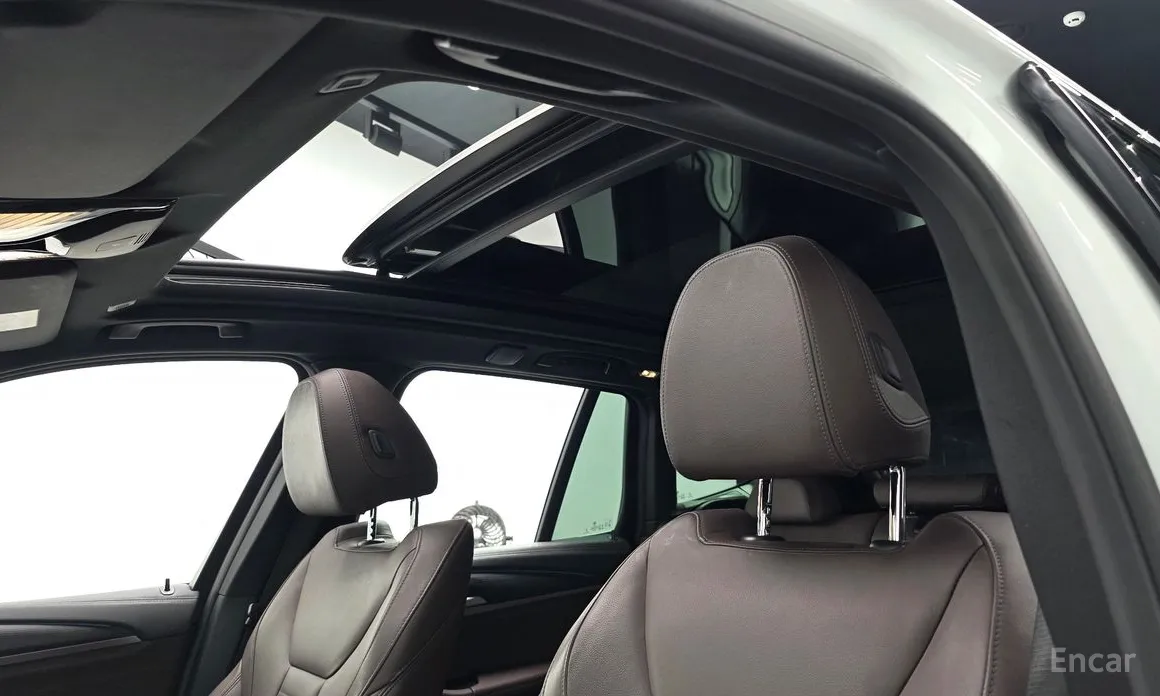 Фото 17 - BMW iX3