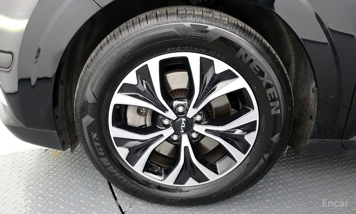 Фото 5 - Kia Carnival