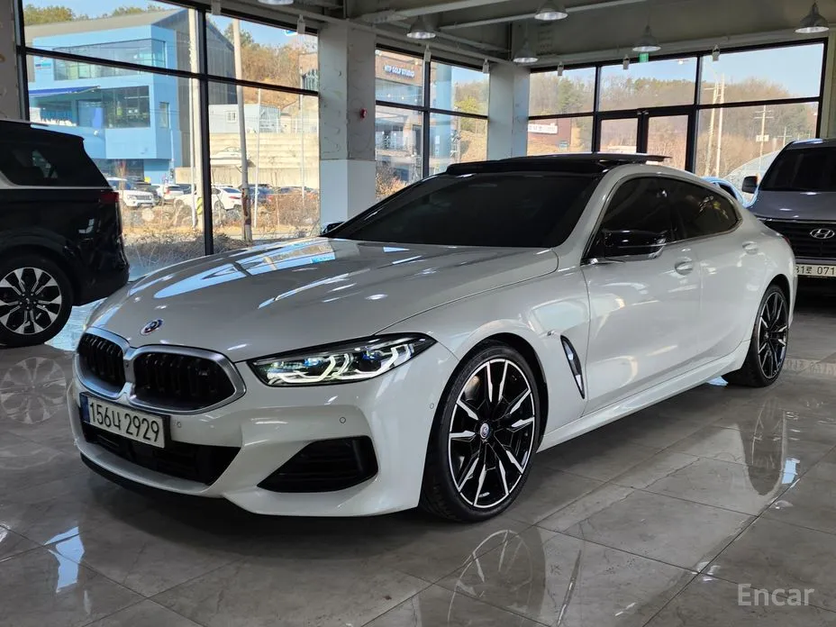 Фото 1 - BMW 8 Series