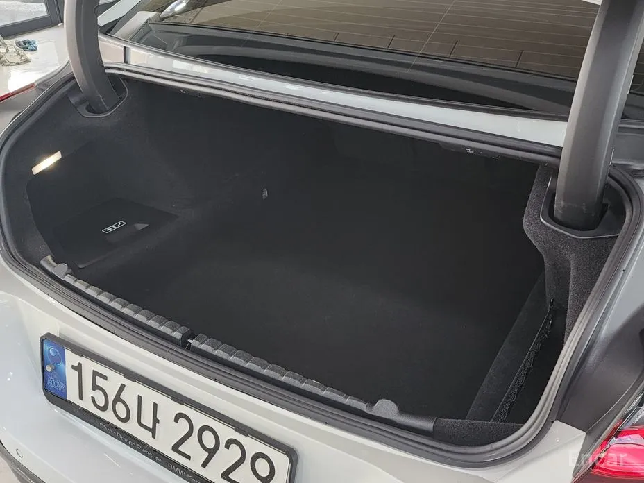 Фото 19 - BMW 8 Series