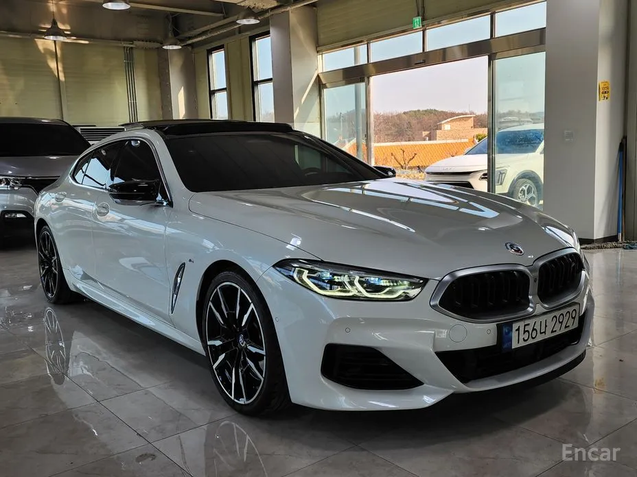 Фото 2 - BMW 8 Series