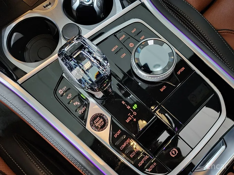 Фото 9 - BMW 8 Series