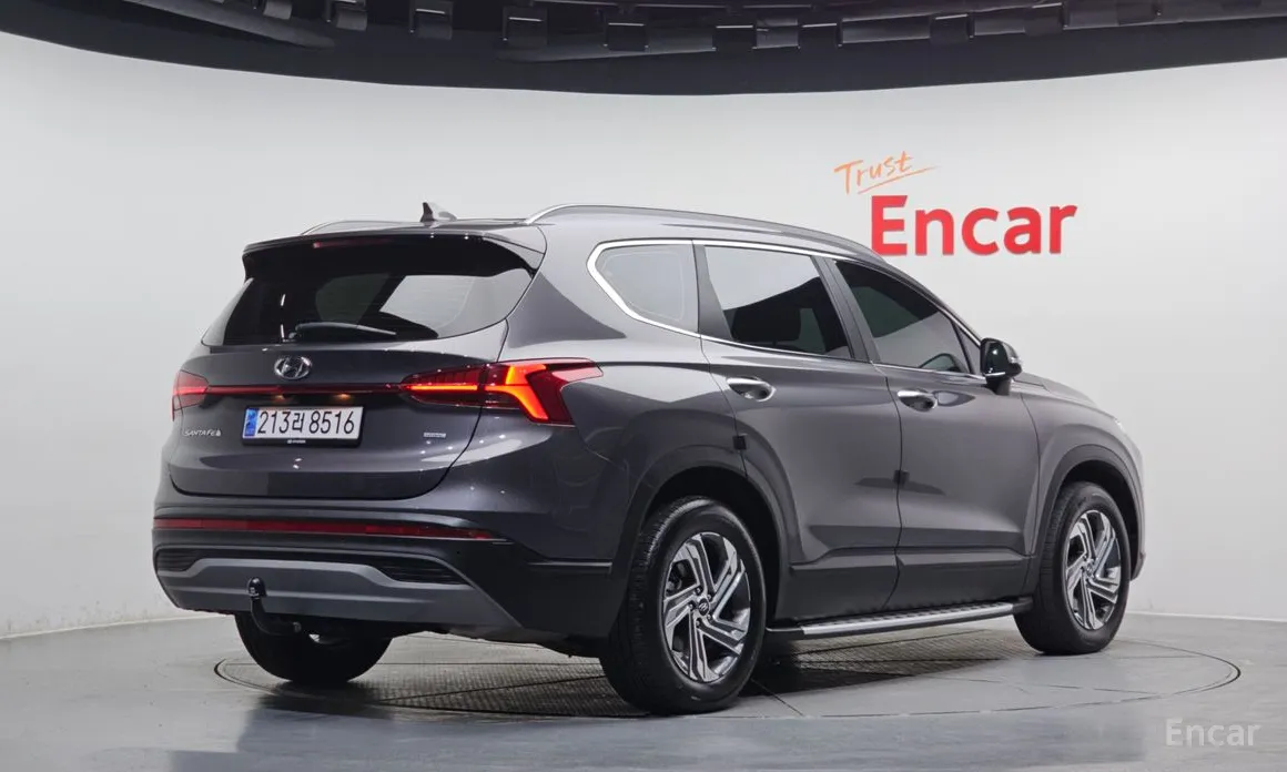 Фото 2 - Hyundai Santa Fe