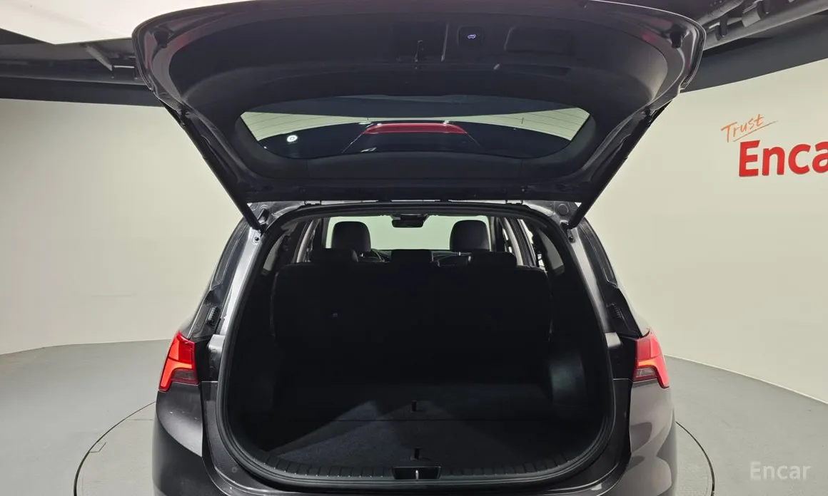 Фото 20 - Hyundai Santa Fe