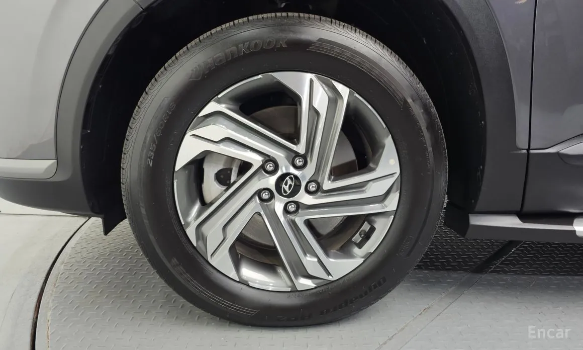 Фото 5 - Hyundai Santa Fe