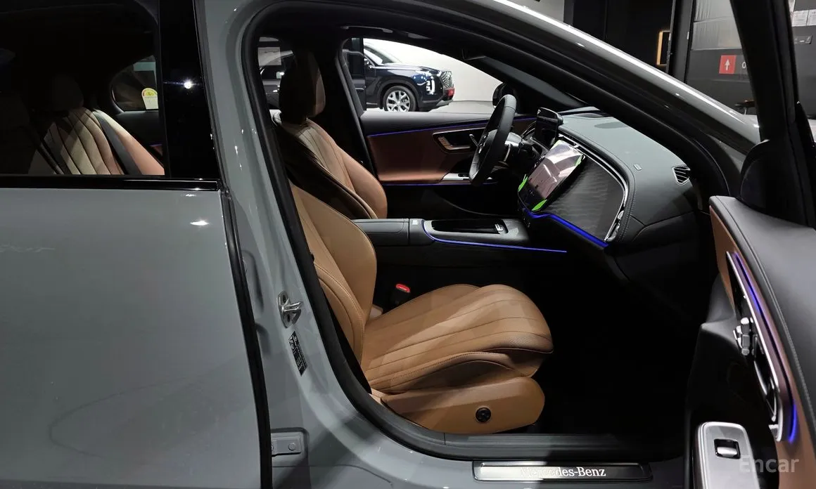 Фото 10 - Mercedes-Benz E-Class