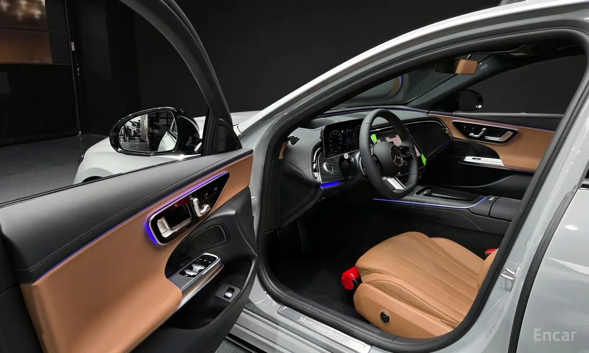 Фото 11 - Mercedes-Benz E-Class