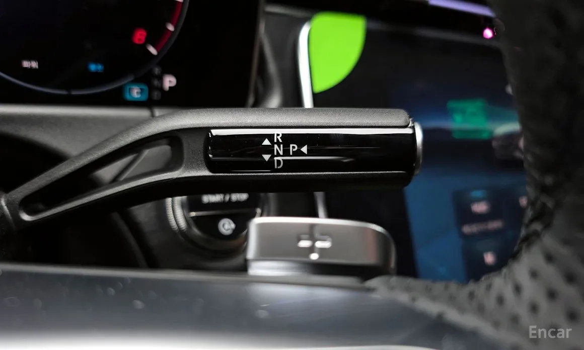 Фото 9 - Mercedes-Benz E-Class