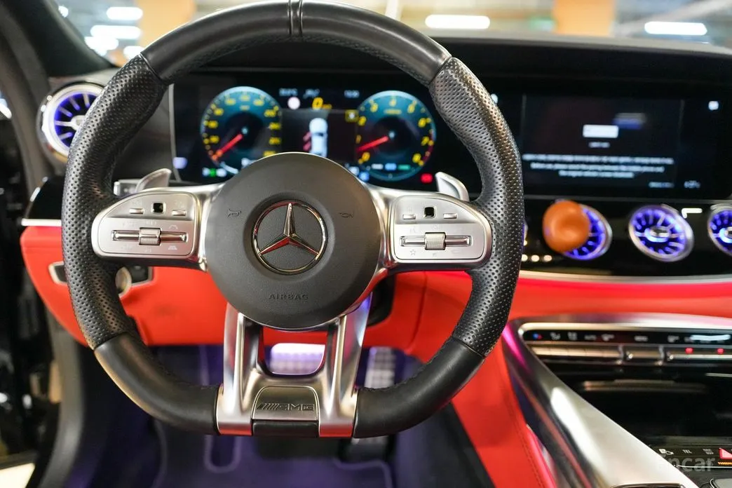 Фото 7 - Mercedes-Benz AMG GT