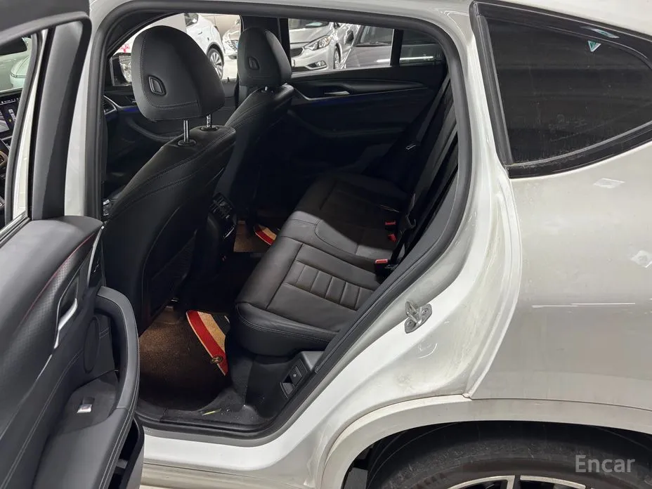 Фото 16 - BMW X4