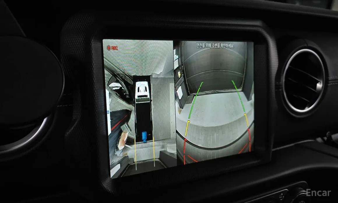 Фото 15 - Jeep Wrangler