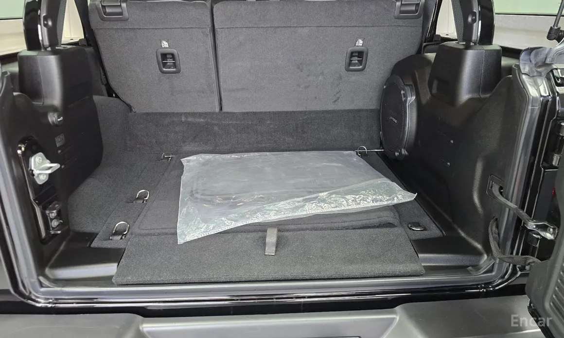 Фото 20 - Jeep Wrangler