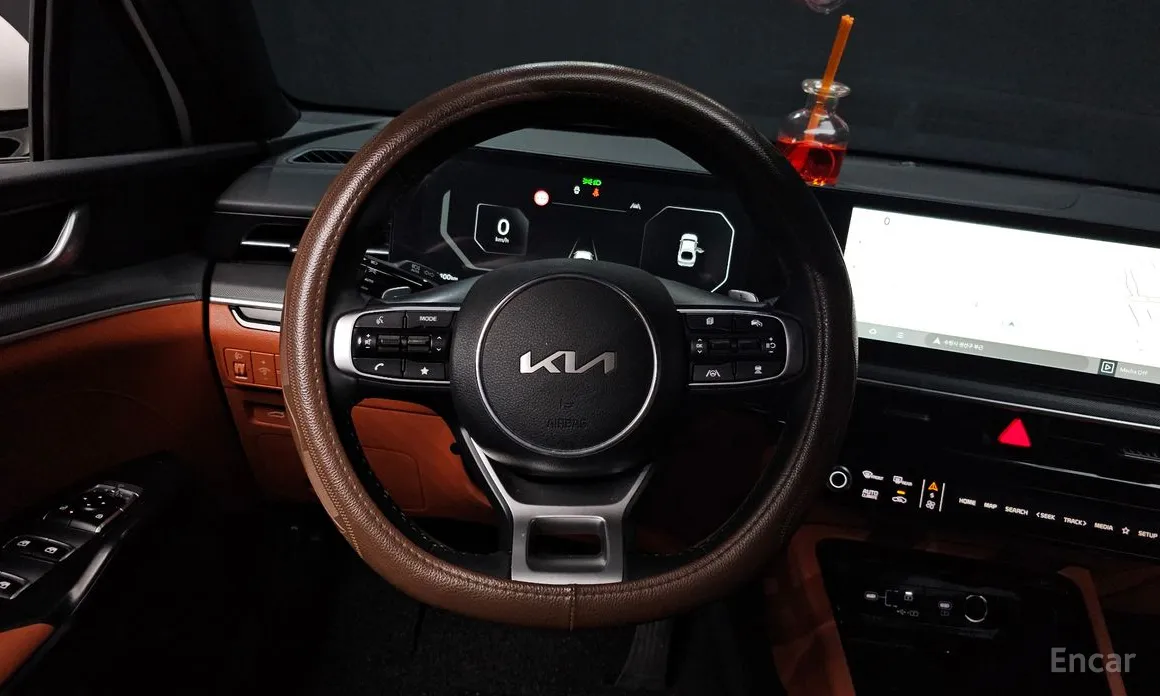 Фото 13 - Kia K5