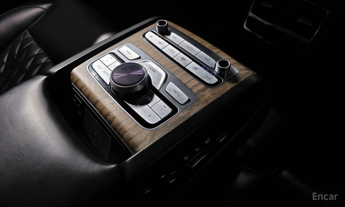 Фото 18 - Kia K9