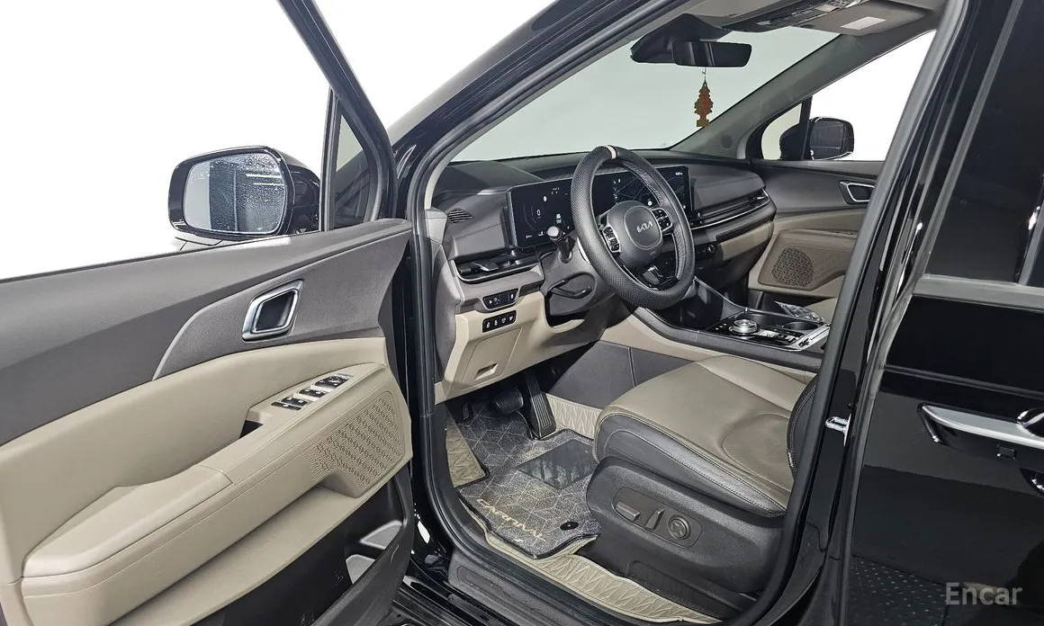 Фото 10 - Kia Carnival