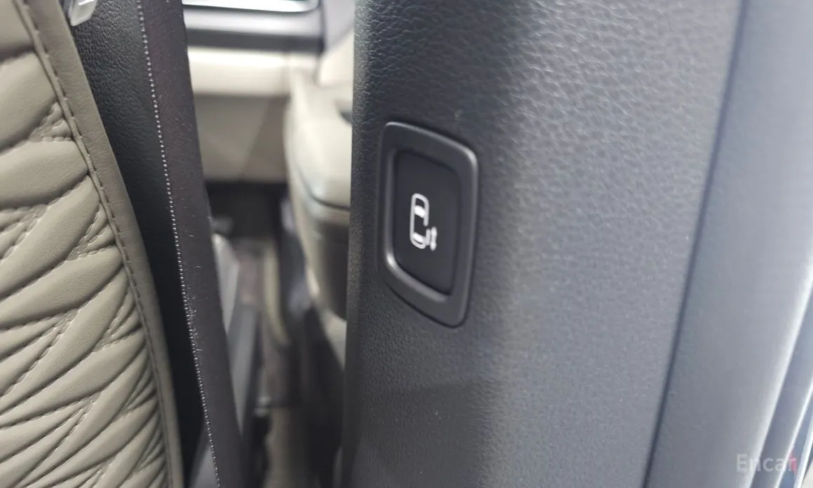 Фото 19 - Kia Carnival