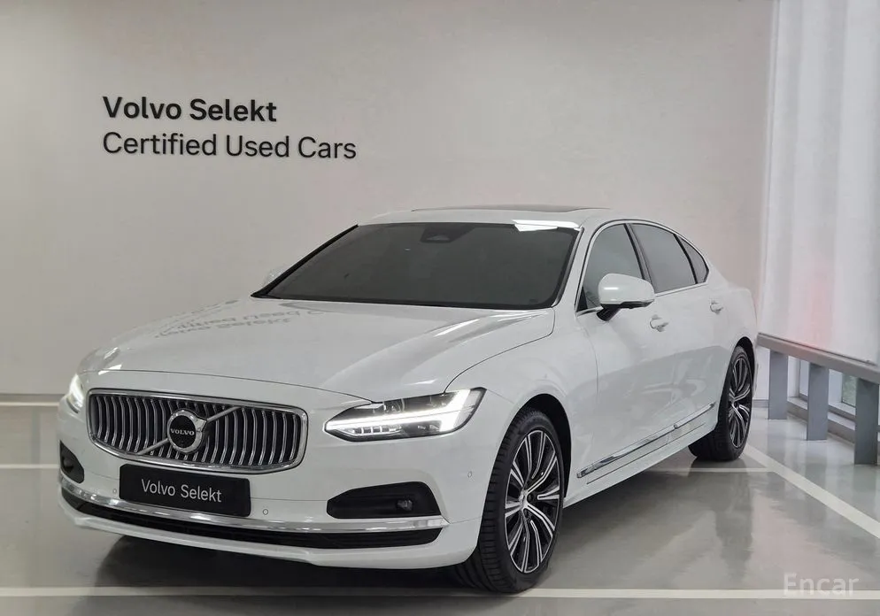 Фото 1 - Volvo S90