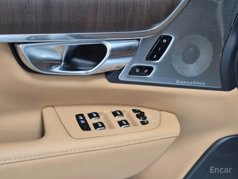 Фото 18 - Volvo S90