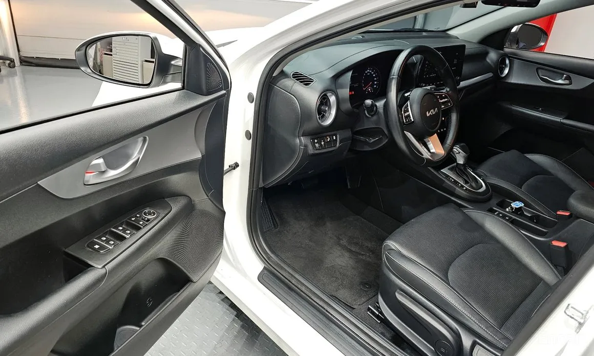 Фото 10 - Kia K3