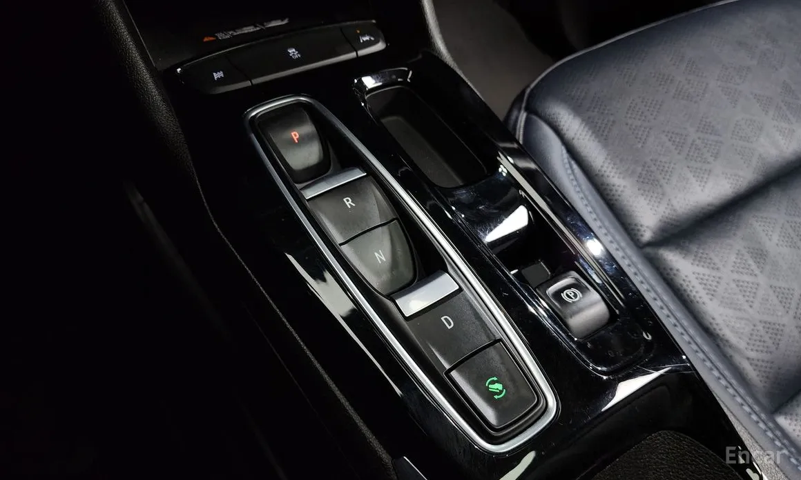 Фото 9 - Chevrolet Bolt EUV