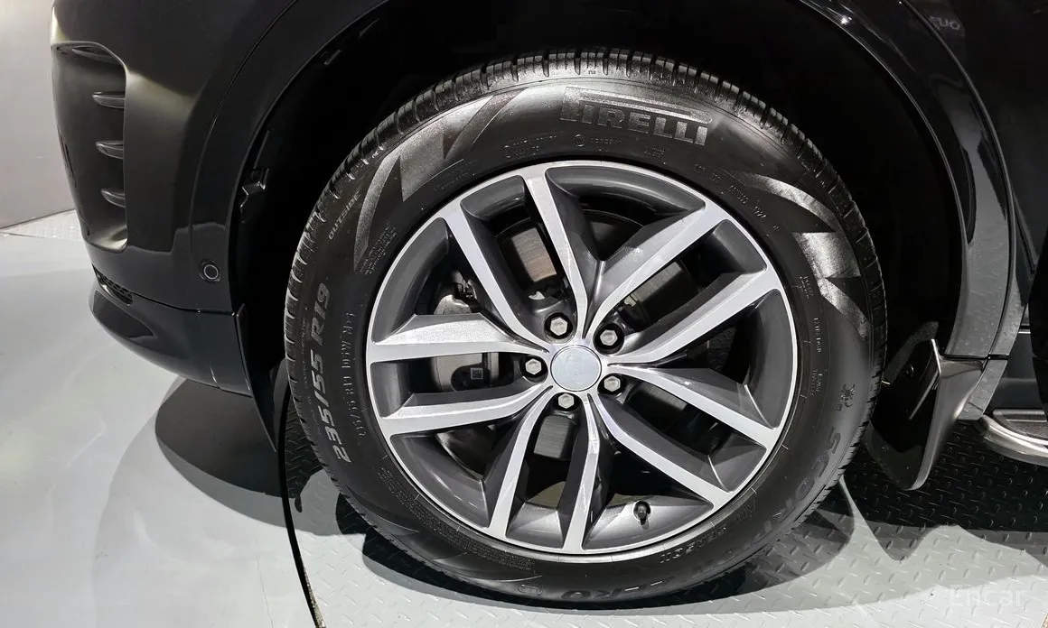 Фото 5 - Land Rover Discovery Sport