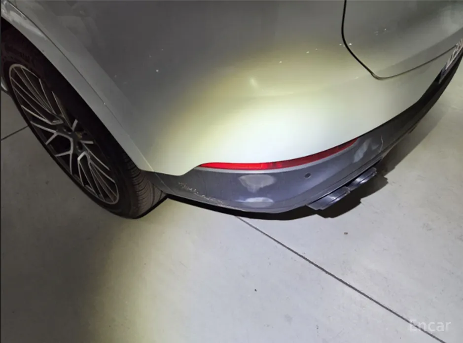 Фото 12 - Porsche Cayenne