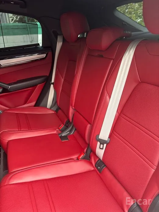 Фото 8 - Porsche Cayenne