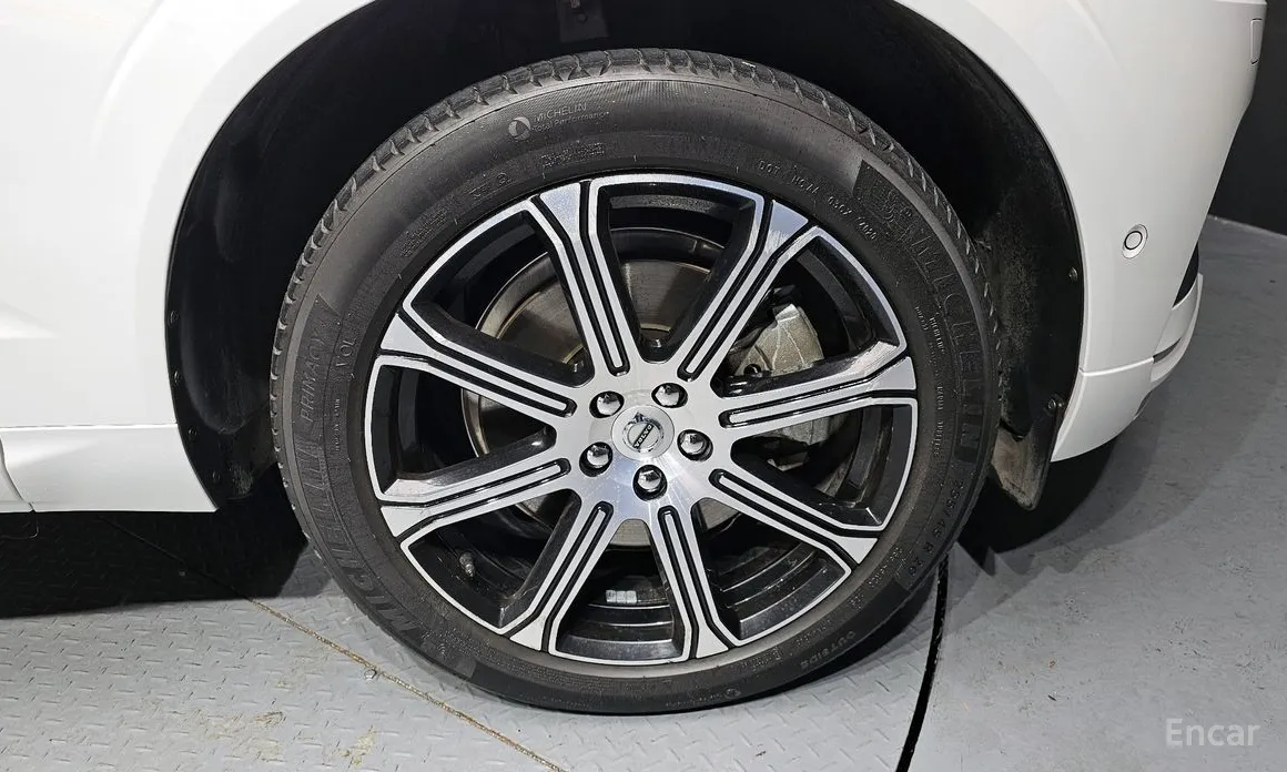 Фото 5 - Volvo XC60