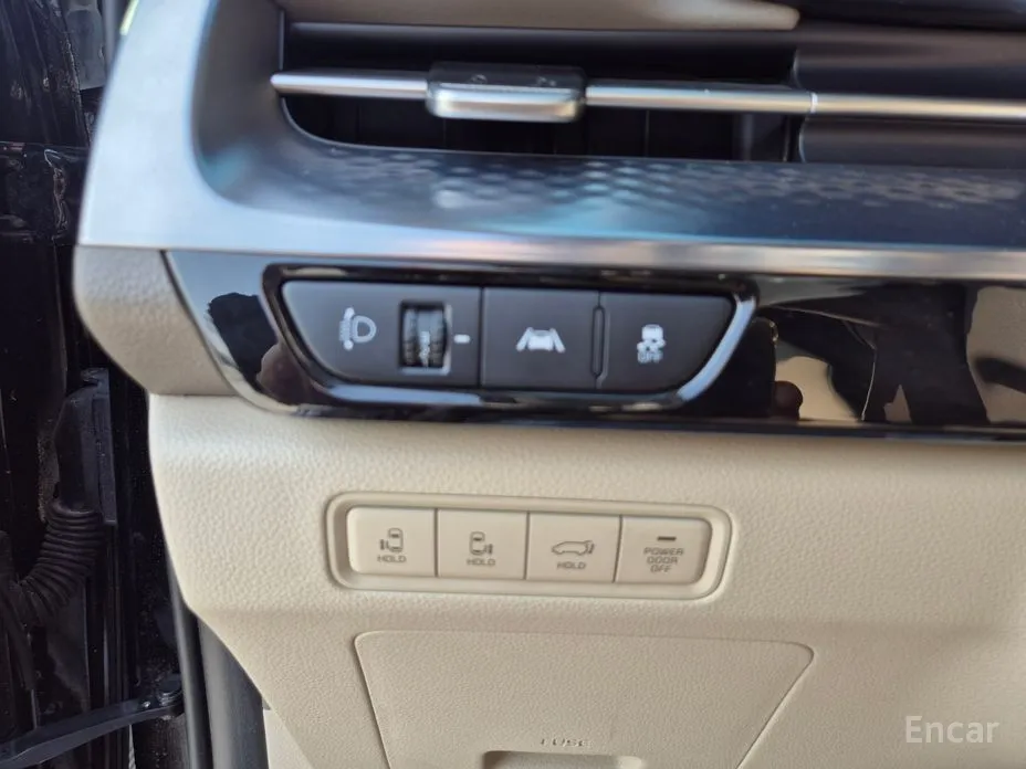 Фото 12 - Kia Carnival