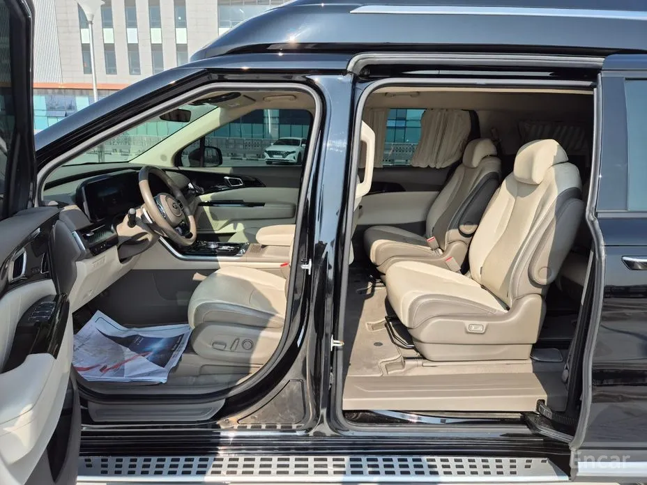 Фото 16 - Kia Carnival