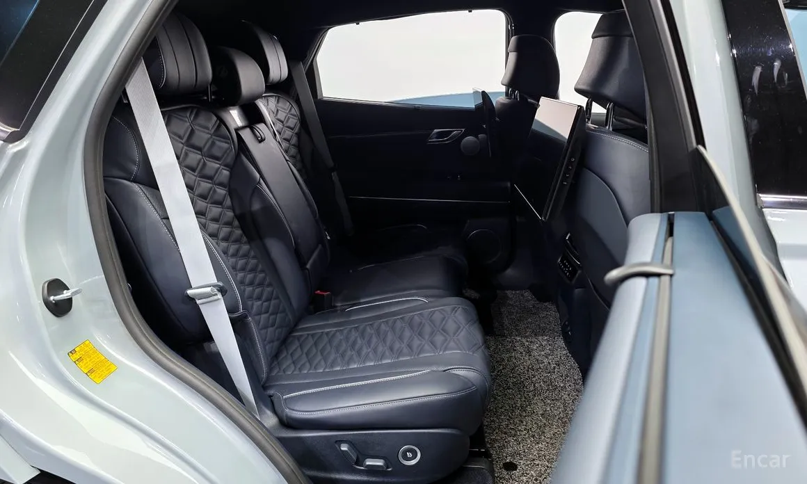 Фото 12 - Genesis GV80