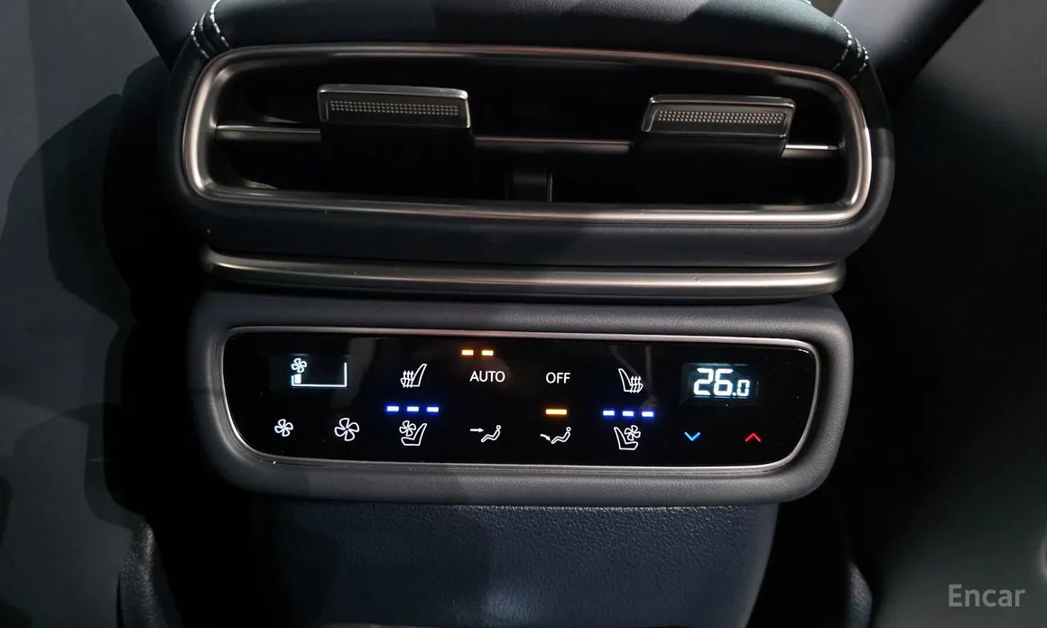 Фото 18 - Genesis GV80