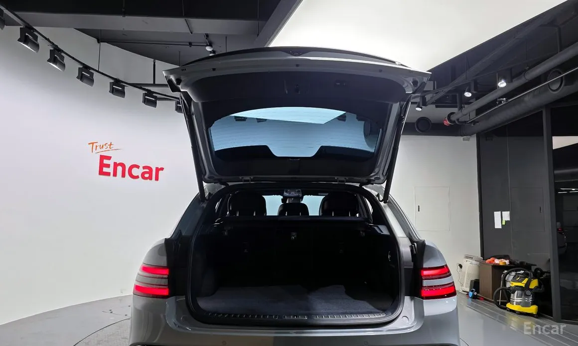 Фото 20 - Genesis GV80