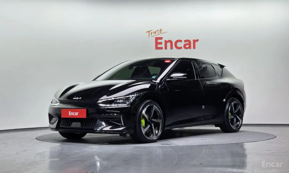 Фото 1 - Kia EV6