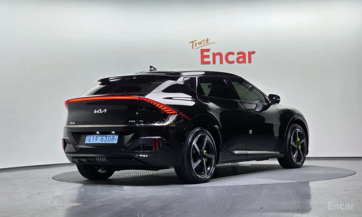 Фото 2 - Kia EV6