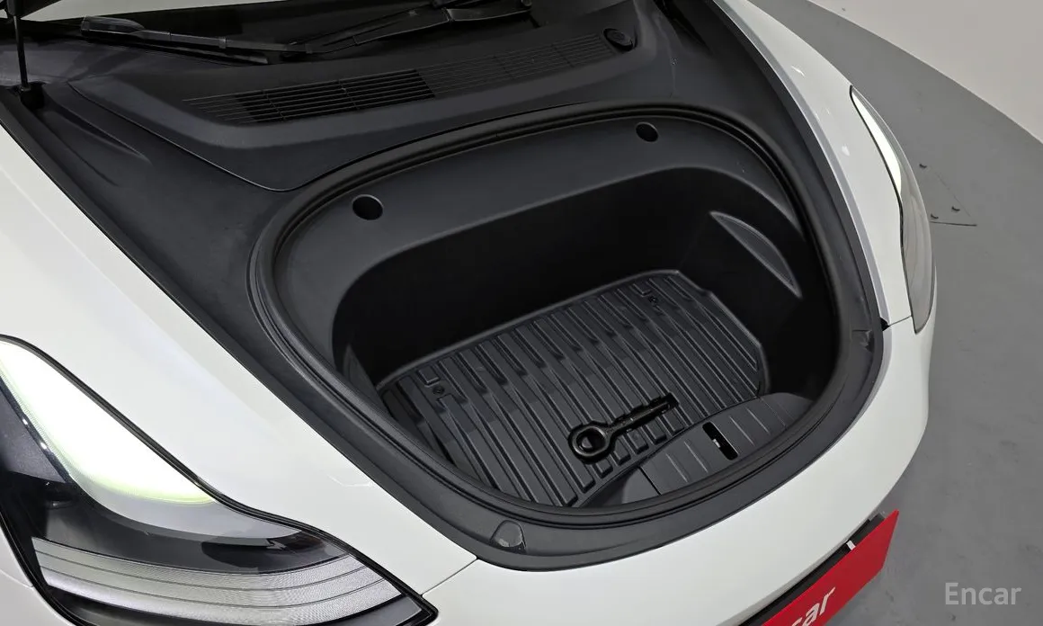 Фото 6 - Tesla Model 3