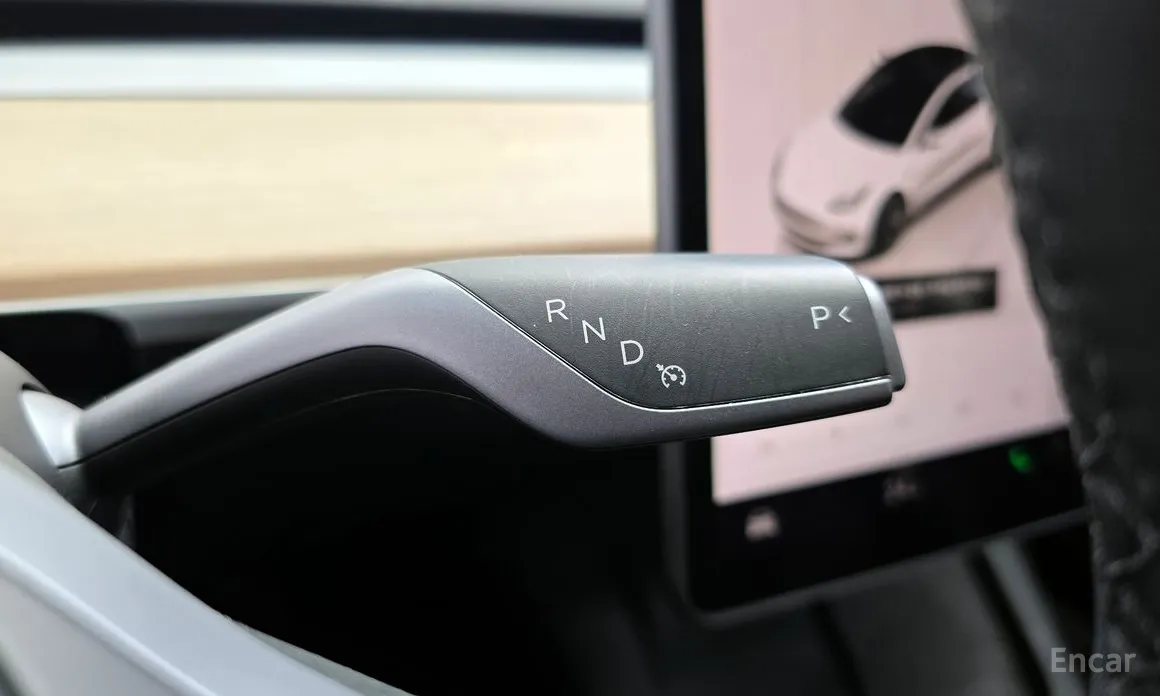 Фото 9 - Tesla Model 3