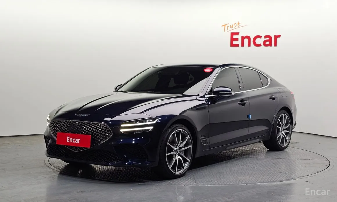 Фото 1 - Genesis G70