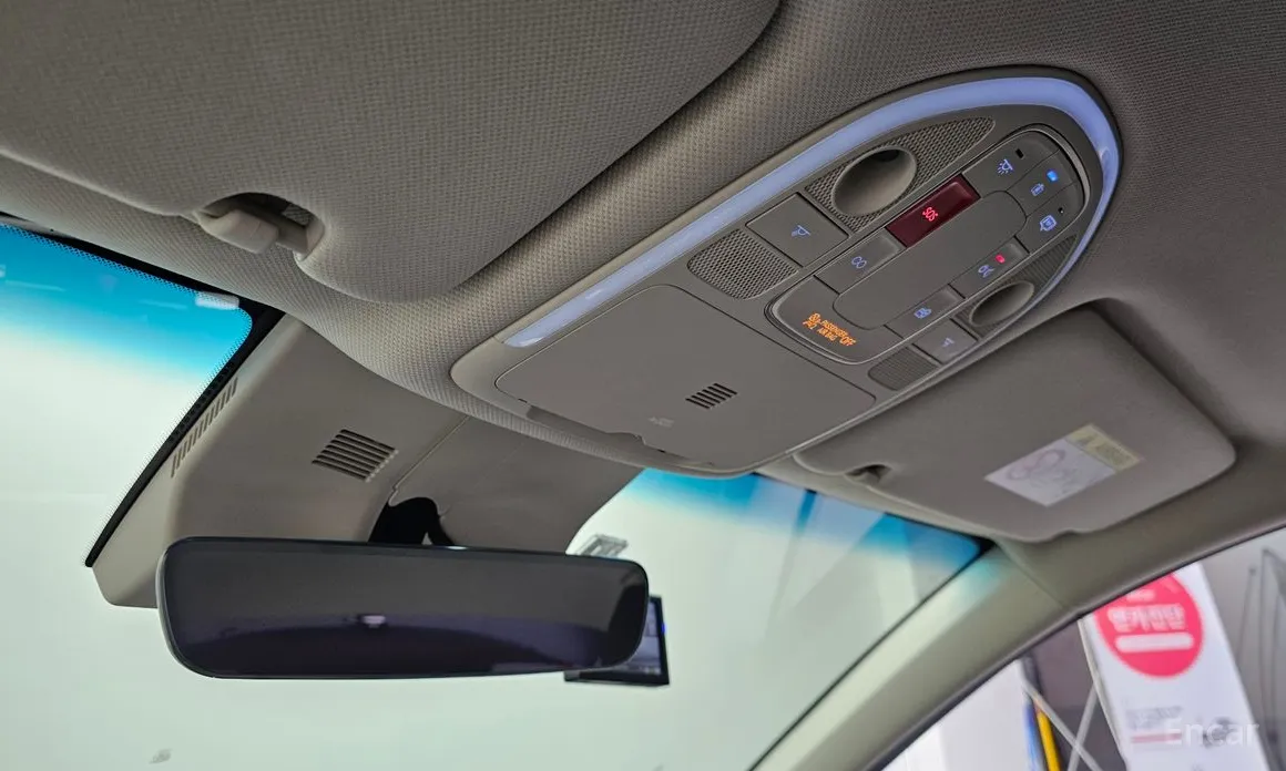 Фото 18 - Genesis G70