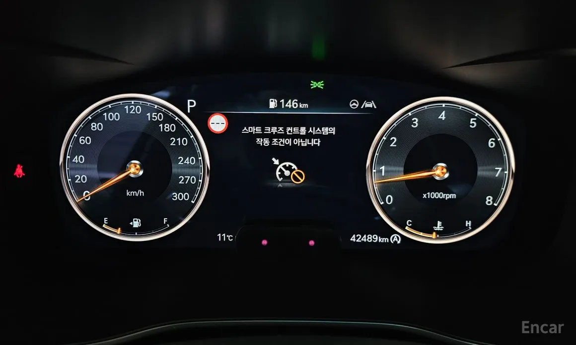 Фото 8 - Genesis G70