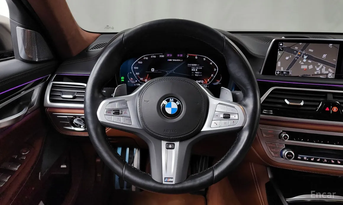 Фото 13 - BMW 7 Series