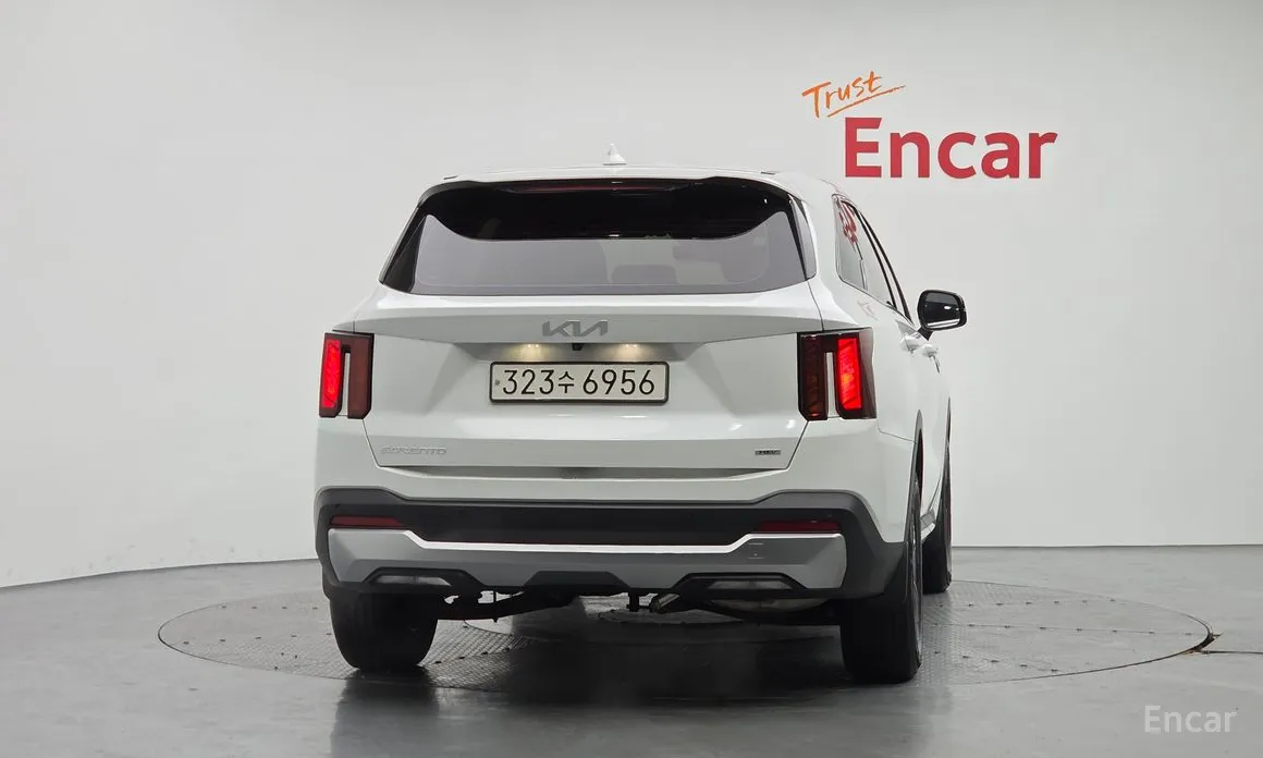 Фото 4 - Kia Sorento