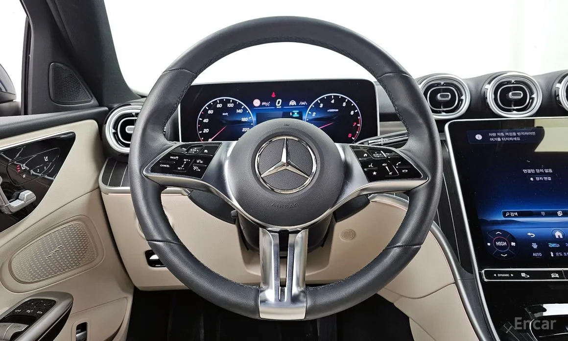 Фото 13 - Mercedes-Benz C-Class